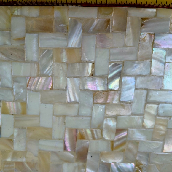 Set Of Two Mother of Pearl With A Herringbone Pattern Decorative Boxes - Picture 8 of 10